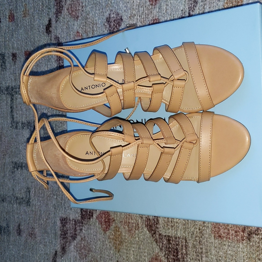 Antonio Melani heels